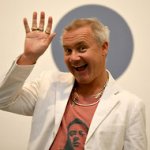 15HIRST-articleInline