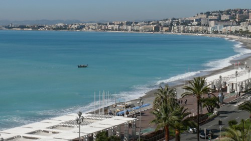 685_0_4d8afa791690e_0db525cba67523f1fe5188eefd4645d1d7bc3f3f